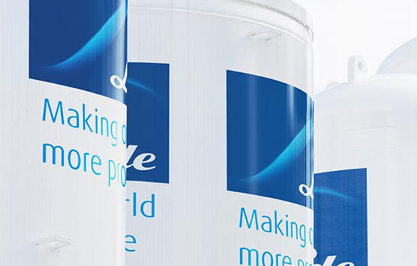 Mehrere Linde Gastanks