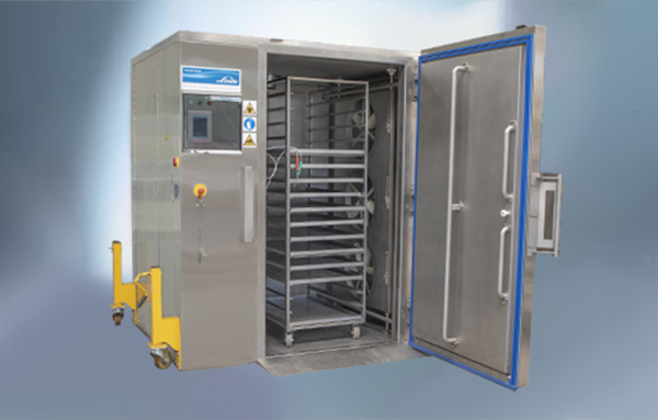 CRYOLINE®CF congélateur dans le laboratoire alimentaire en Suisse.