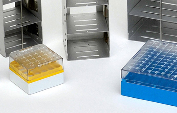 Accessoires pour systèmes de stockage dans les cryobanques