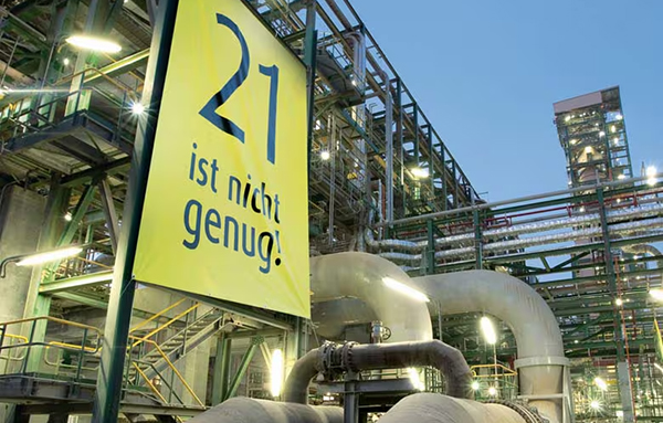 Installation pilote de réacteur à agitation