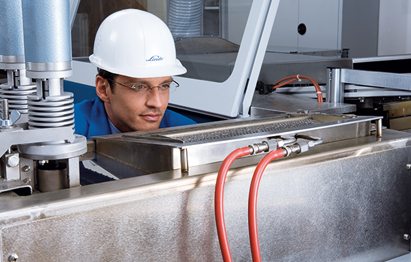 Image d'ambiance de production de semi-conducteurs SOLDERFLEX-ACS®