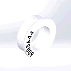 Subsonic, laminar flow gas injector with 8 hole non-vortex boron nitride